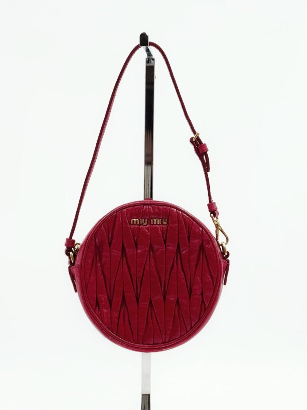 Miu Miu Red Matelassé Round Leather Crossbody Bag